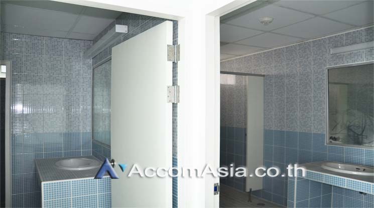 11  Office Space For Rent in Pattanakarn ,Bangkok ARL Ramkhamhaeng at UM Tower AA11807